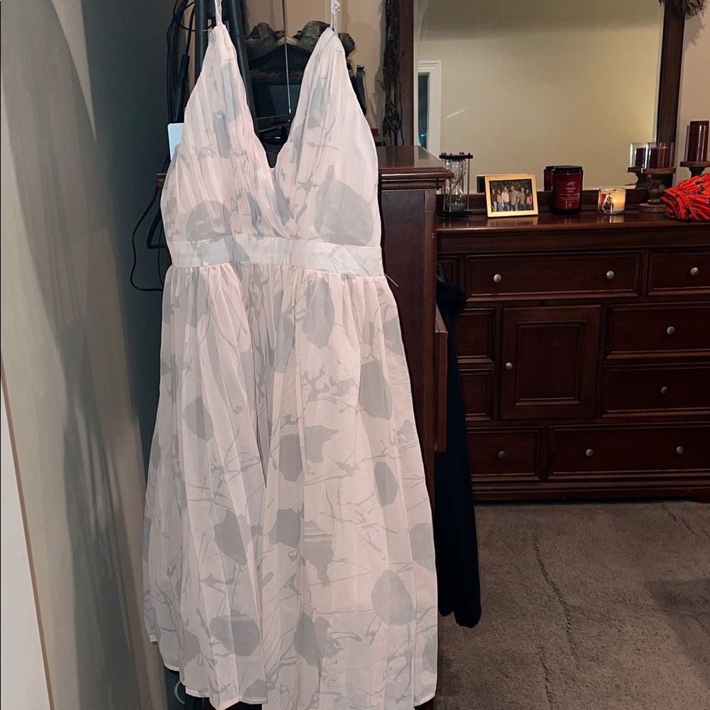 Elegant White Floral Dress